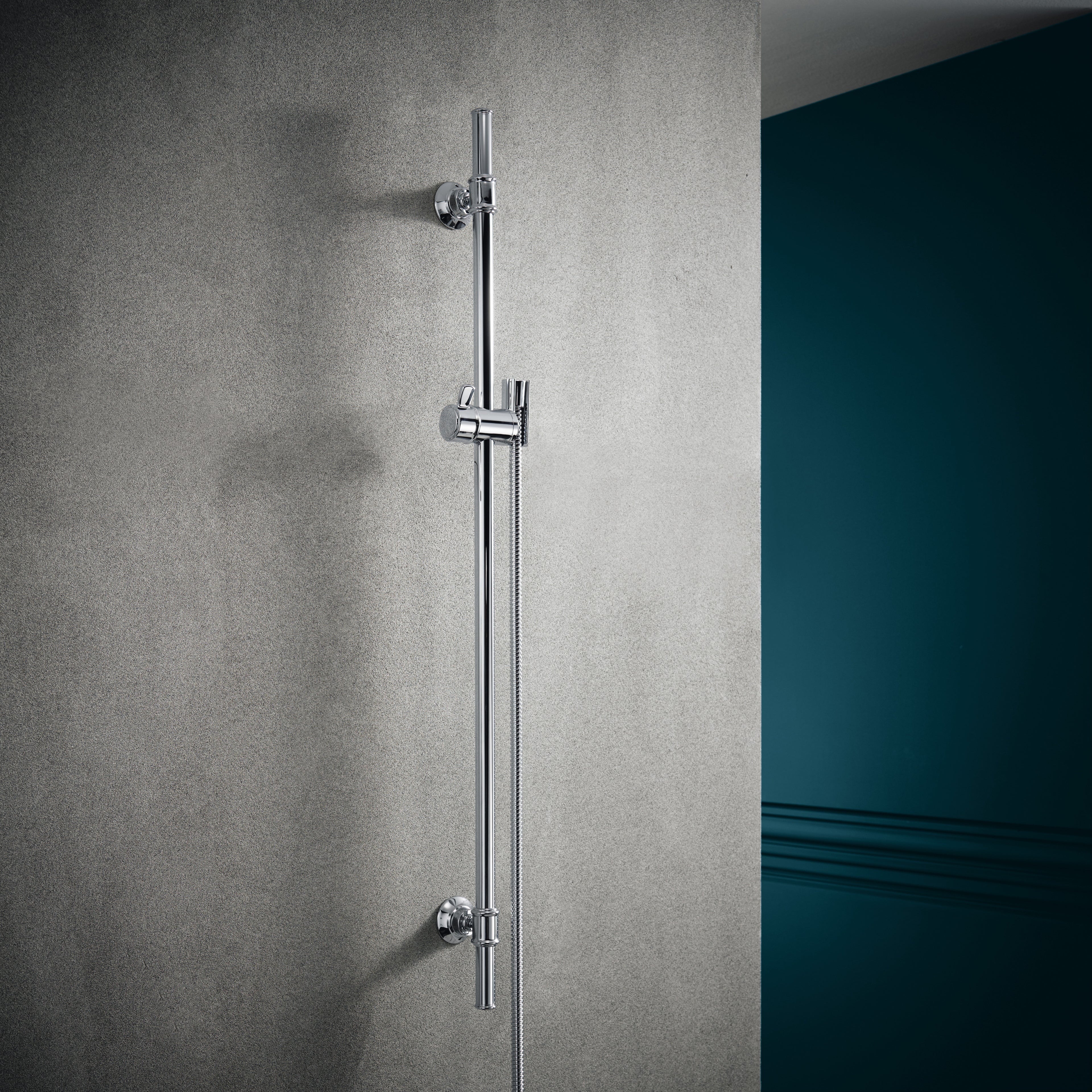 AXOR Montreux Shower Set 90 cm with Hand Shower 100 1jet from Brandt in Chrome finish